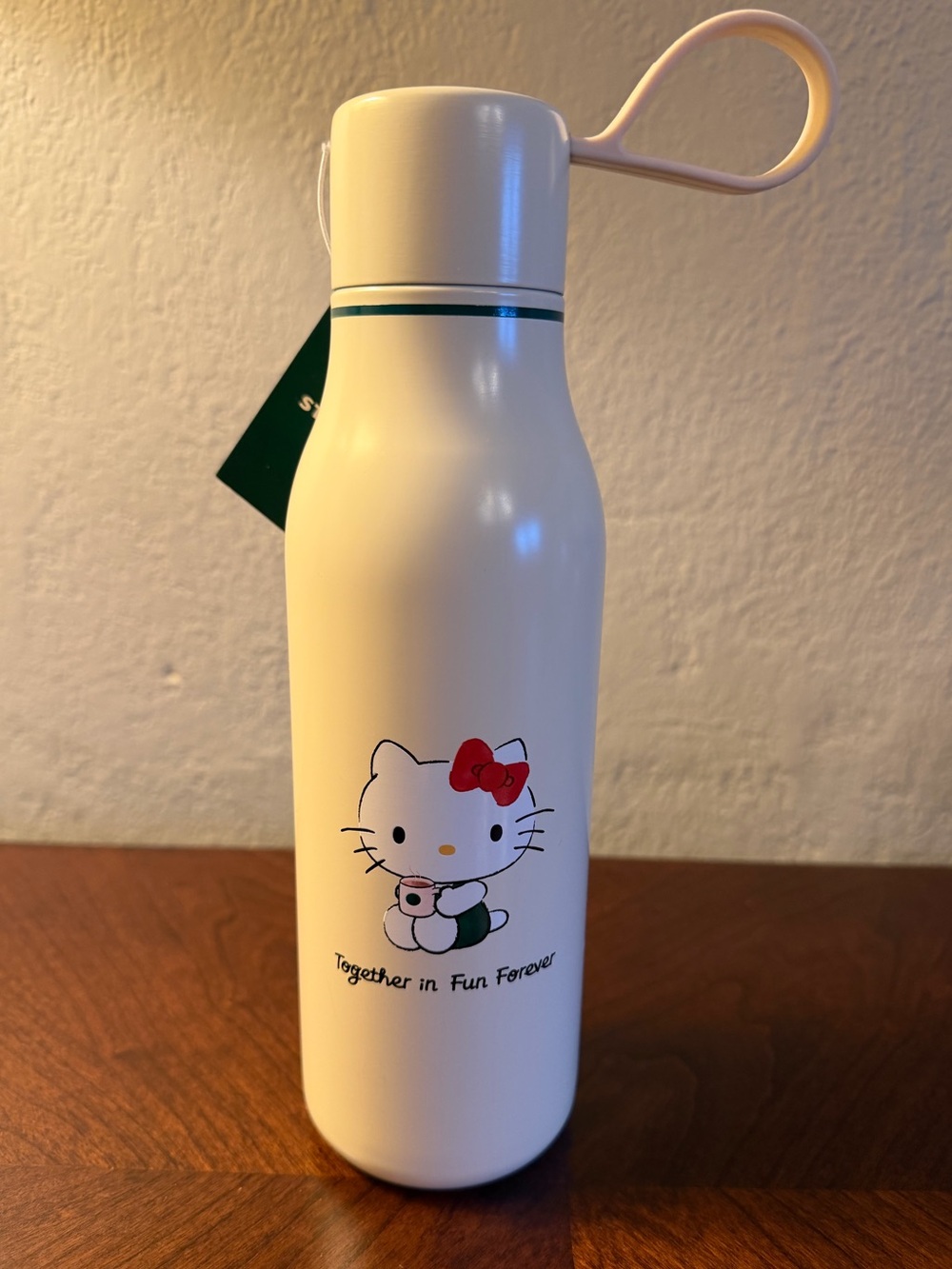 Starbucks x Hello Kitty 20 oz Stainless Steel Water Bottle NWT White Sanrio 2025